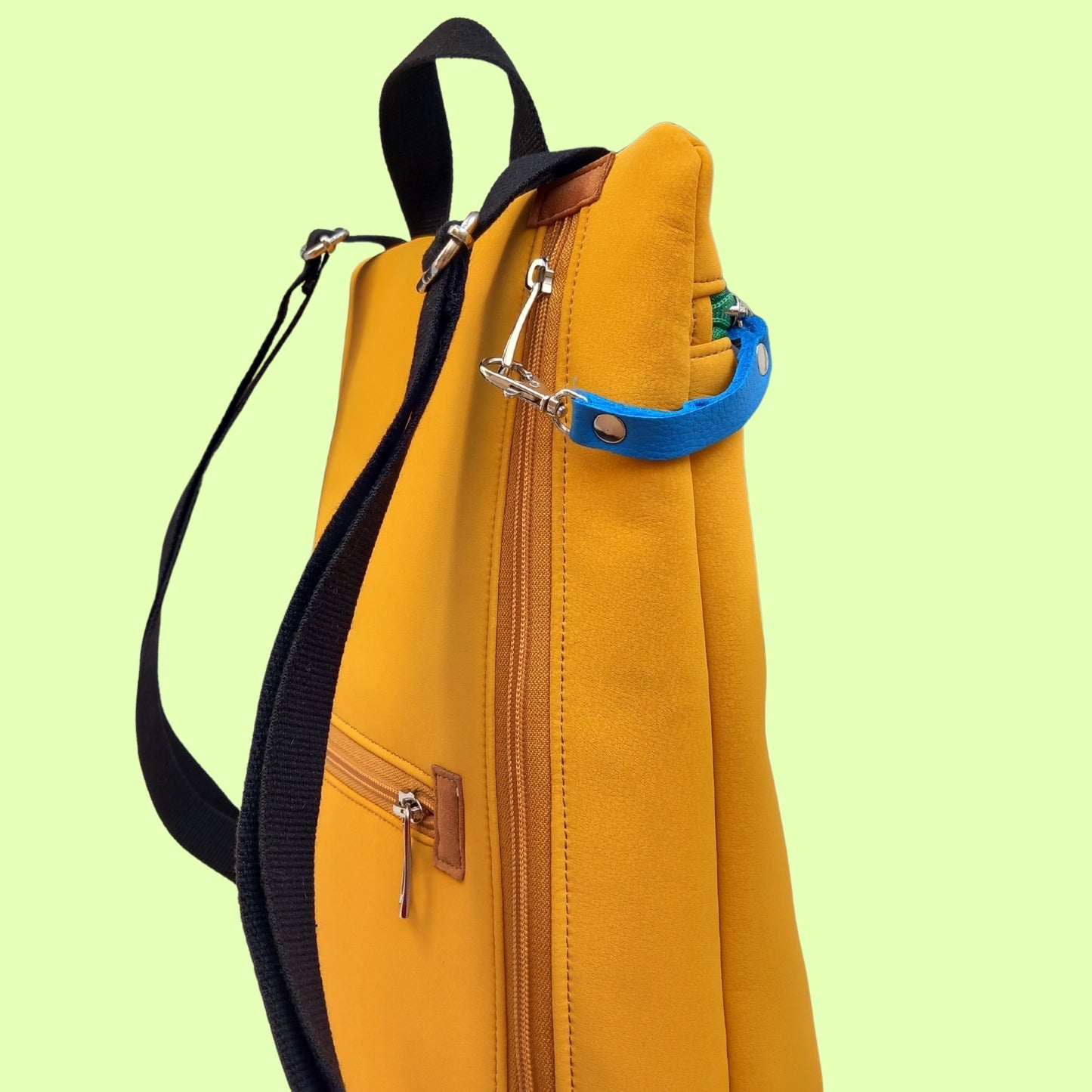 Mochila antirrobo Loira Ares mostaza verde
