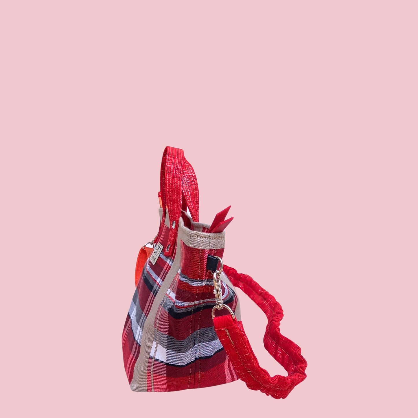 Bolso cabaset cuadros burberry rojo