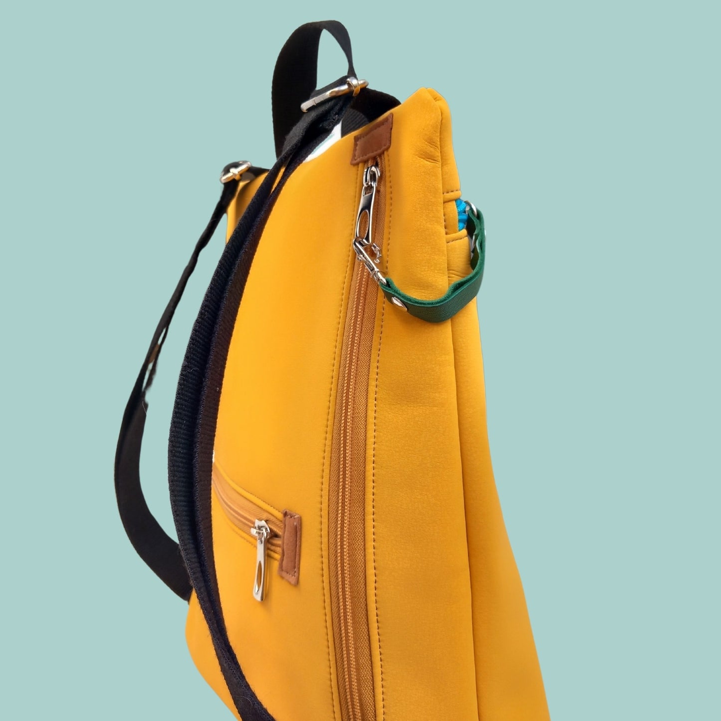 Mochila antirrobo Loira Ares mostaza turquesa