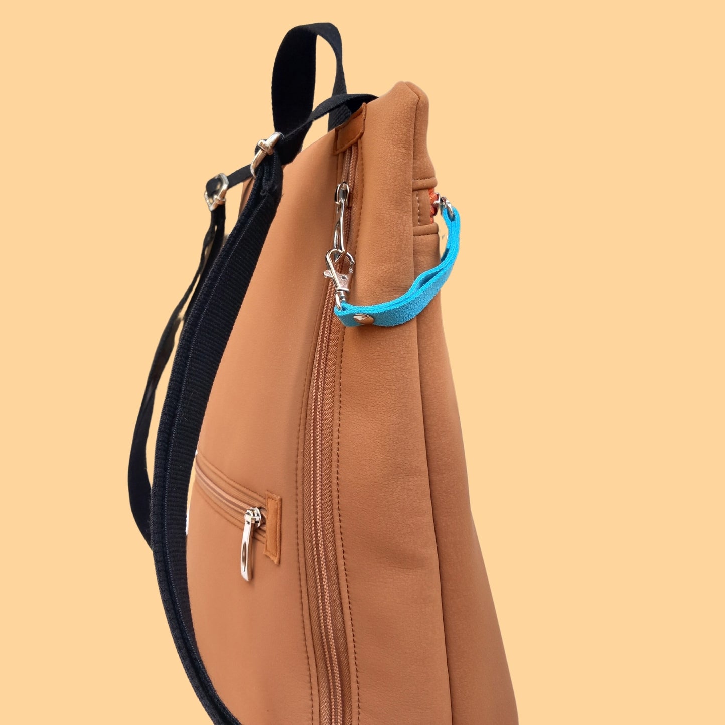 Mochila antirrobo Loira Ares cuero naranja