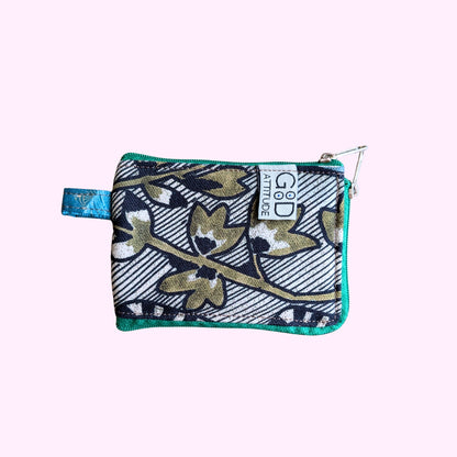 Monedero  flores verde