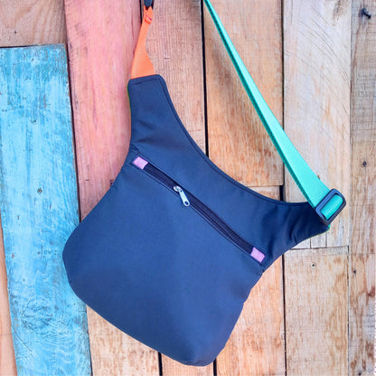 riñonera de tela con bolsillo trasero