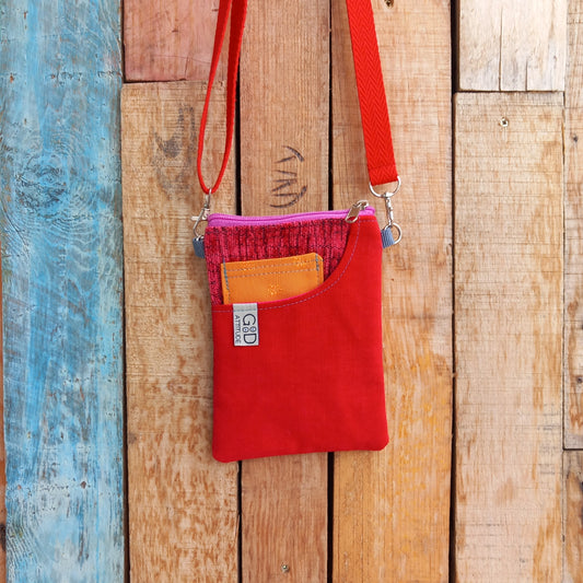 Bolsillo móvil rojo y naranja
