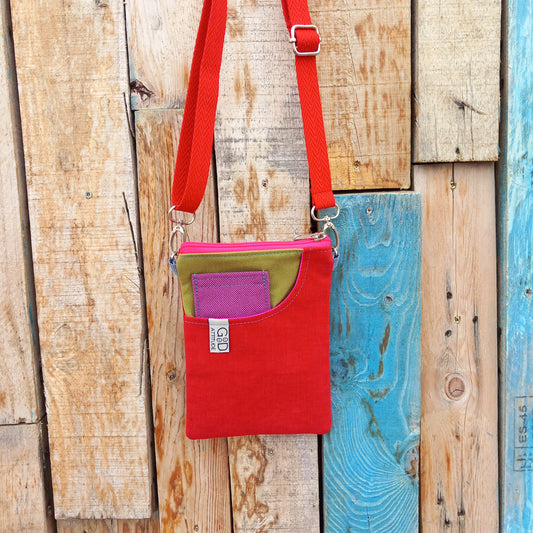 Bolsillo móvil rojo y verde