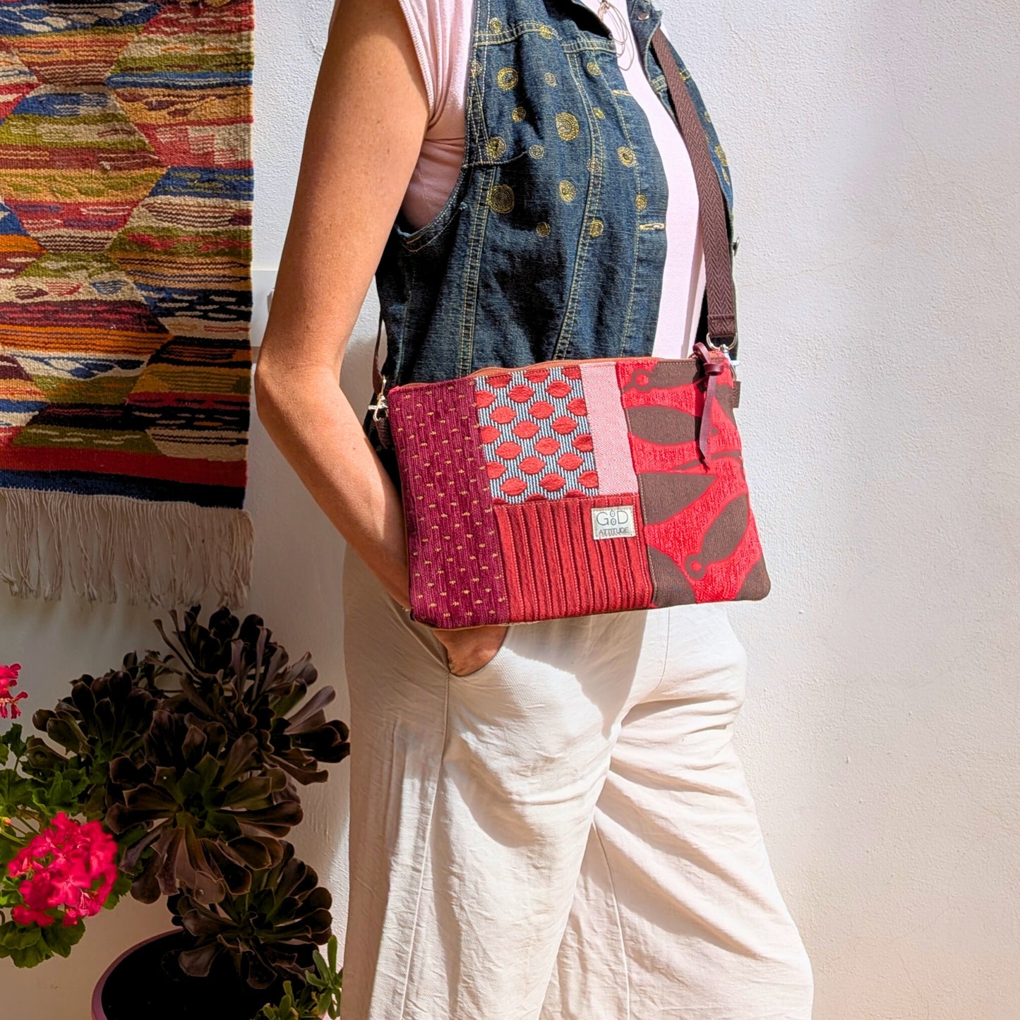 Bolso yin yang rojo y tierra